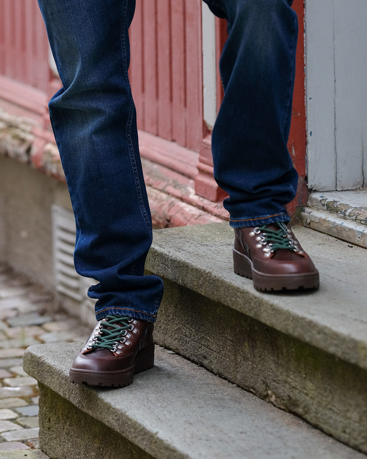 ATLAS OILED LEATHER